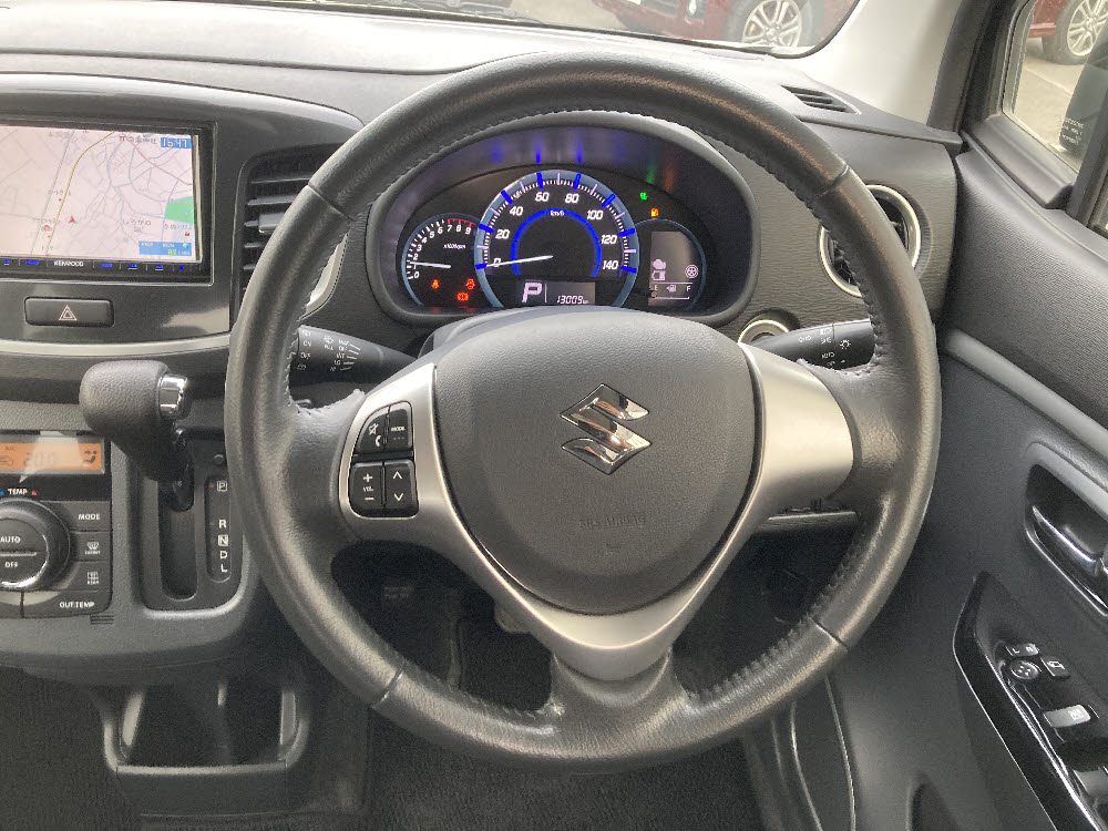 スズキ ワゴンRスティングレー X12枚目