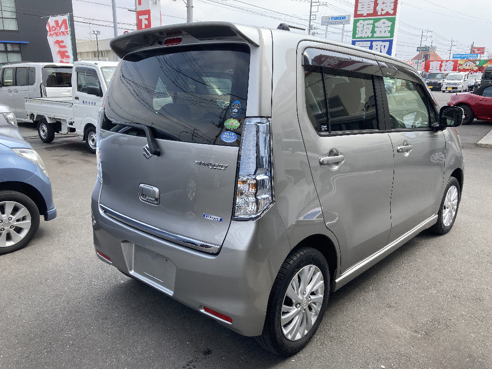 スズキ ワゴンRスティングレー X4枚目