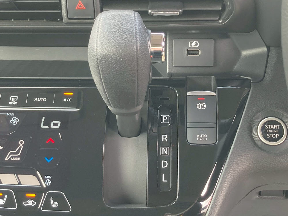 ニッサン　ルークス　ハイウェイスターGターボプロパイロットED17枚目