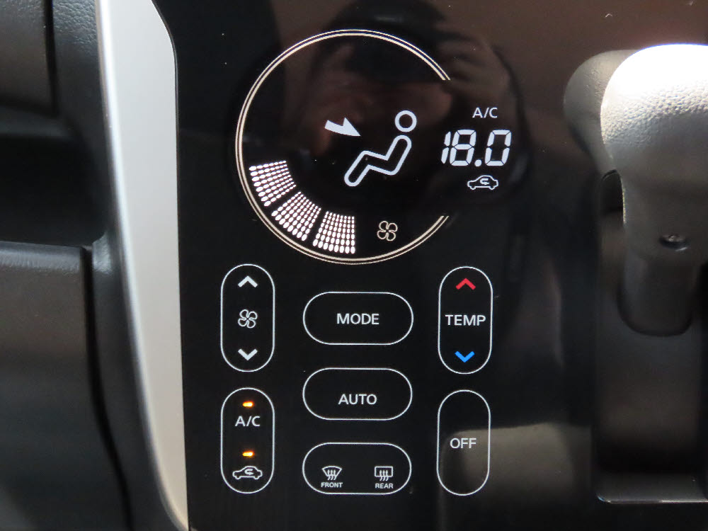 ニッサン　デイズ　ハイウェイスターGターボ12枚目