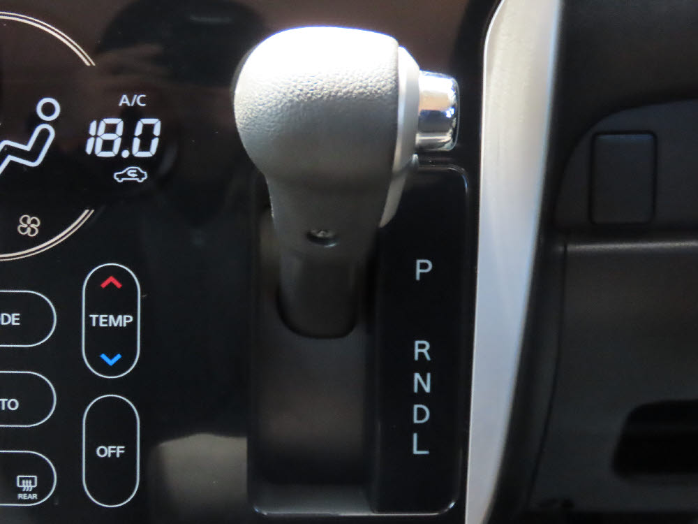 ニッサン　デイズ　ハイウェイスターGターボ13枚目