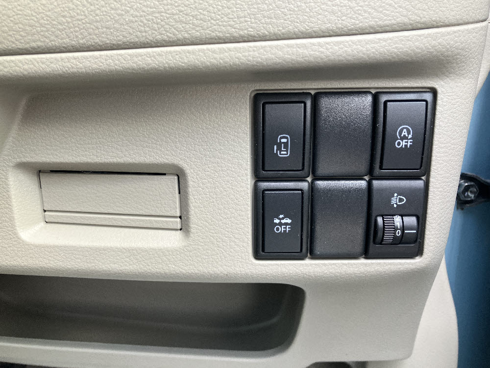 スズキ　スペーシア　X　RBS11枚目