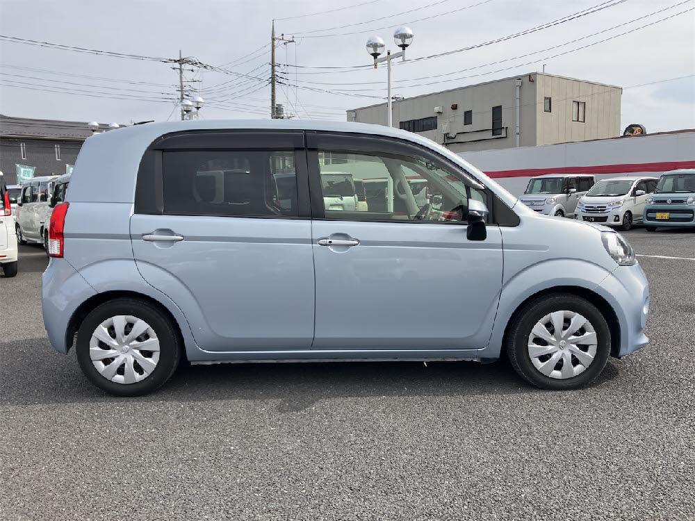 トヨタ　ポルテ　X3枚目