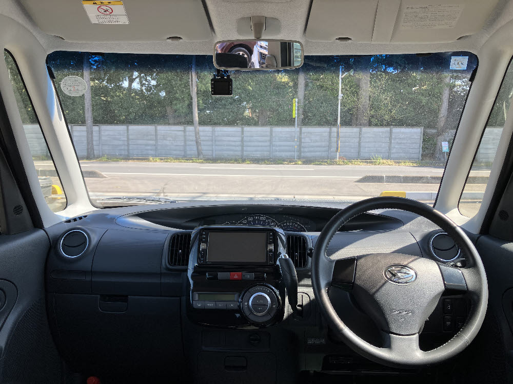 ダイハツ　タントカスタム　RS17枚目