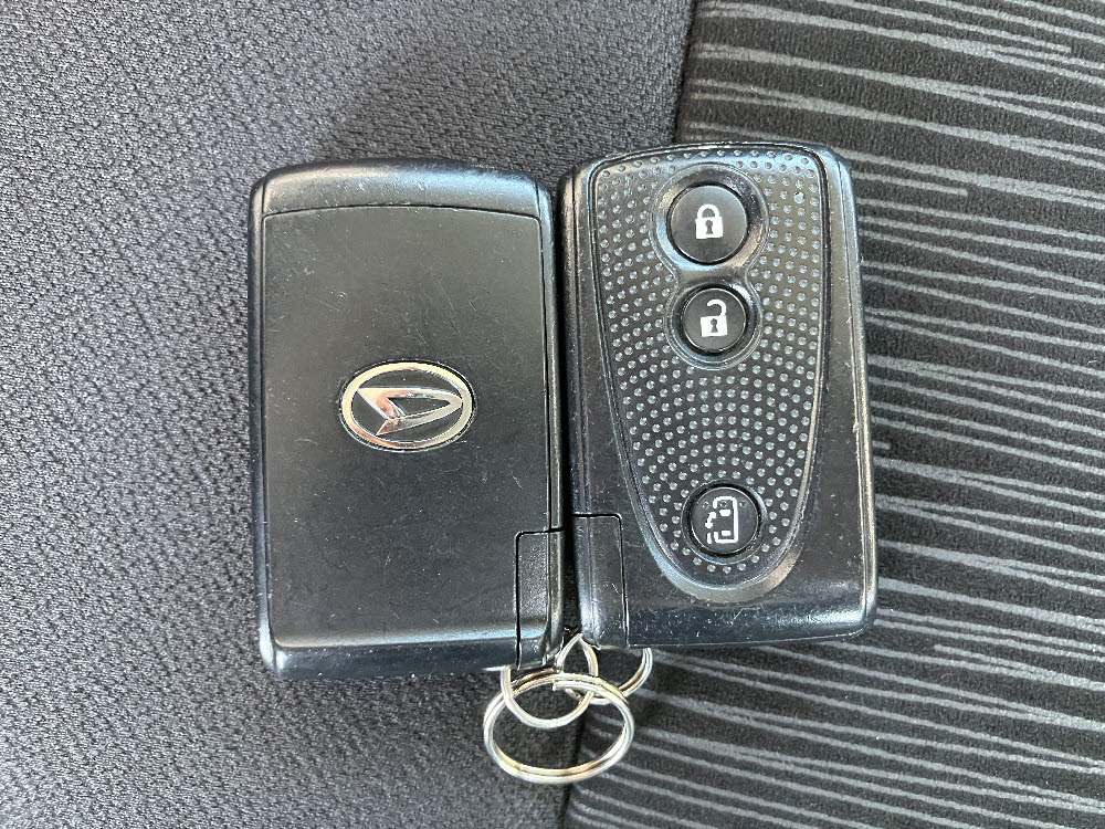 ダイハツ　タントカスタム　RS19枚目