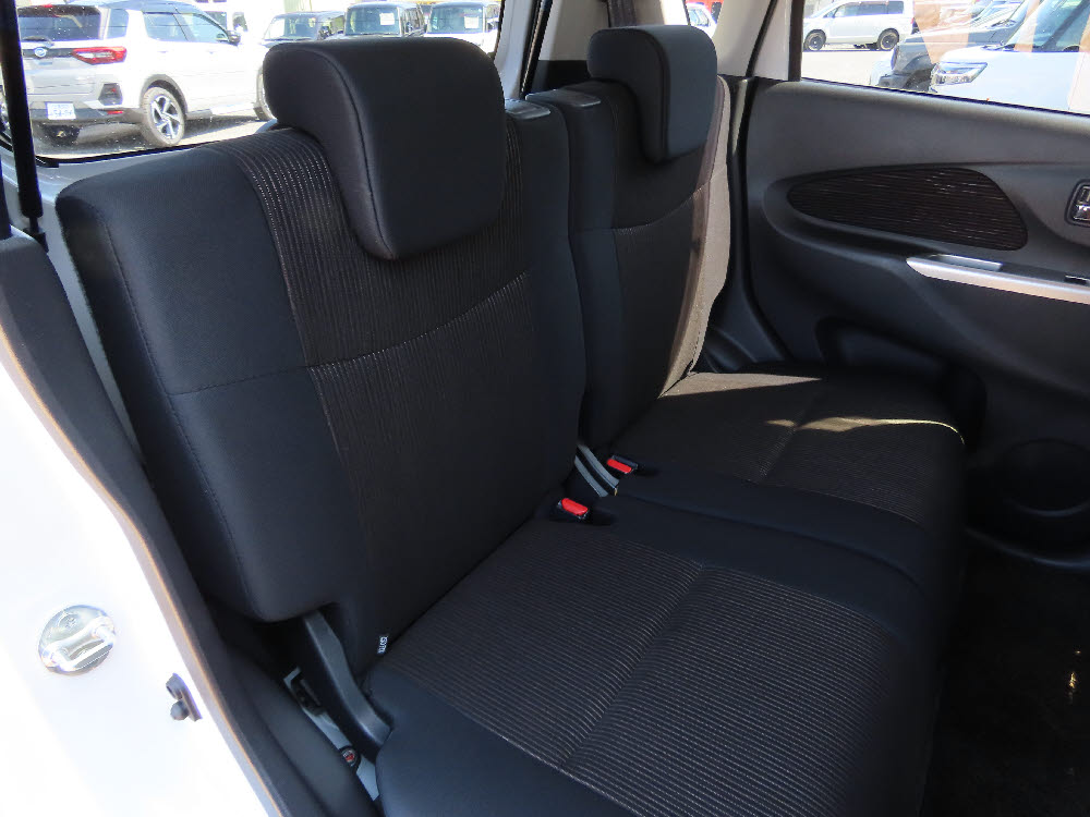 ニッサン　デイズ　ハイウェイスターG　エマB10枚目