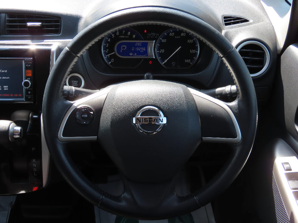 ニッサン　デイズ　ハイウェイスターG　エマB14枚目