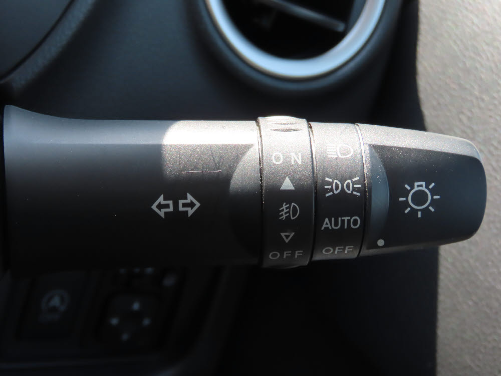 ニッサン　デイズ　ハイウェイスターG　エマB18枚目