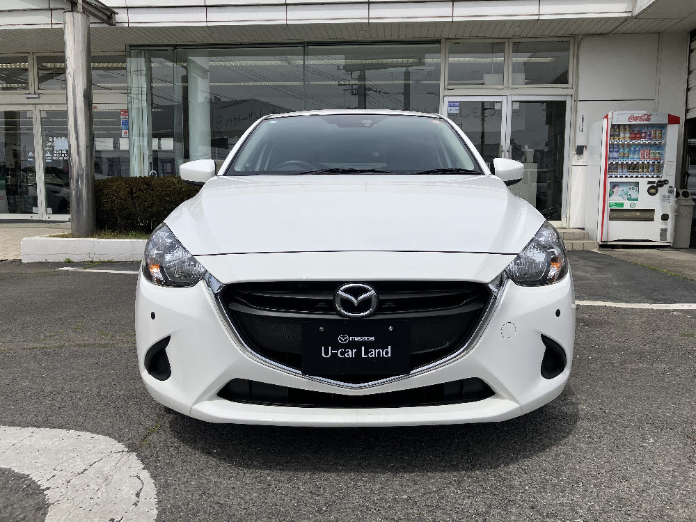 マツダ　デミオ　13S1枚目