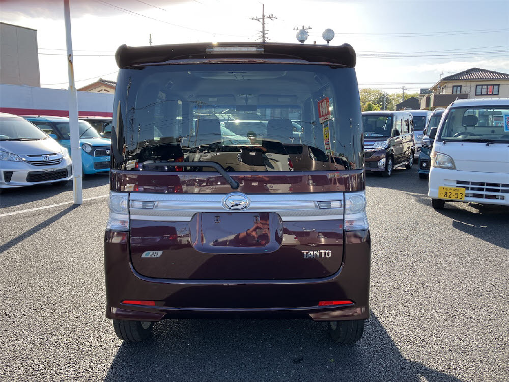 ダイハツ　タントカスタム　RS3枚目