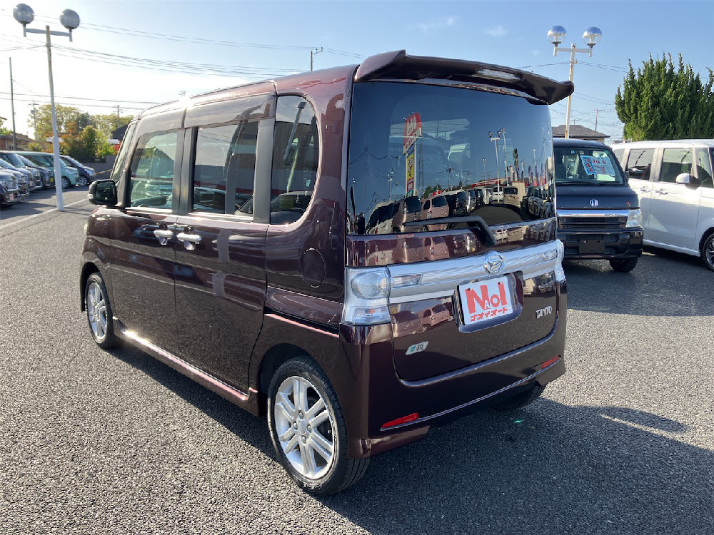 ダイハツ　タントカスタム　RS4枚目