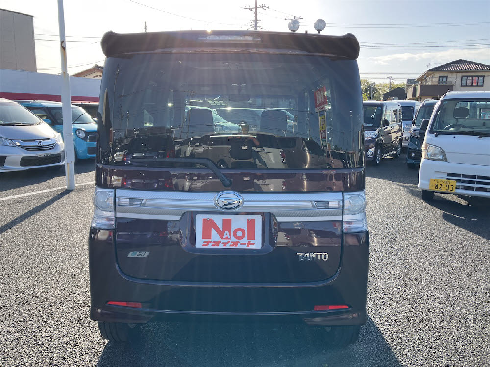ダイハツ　タントカスタム　RS8枚目