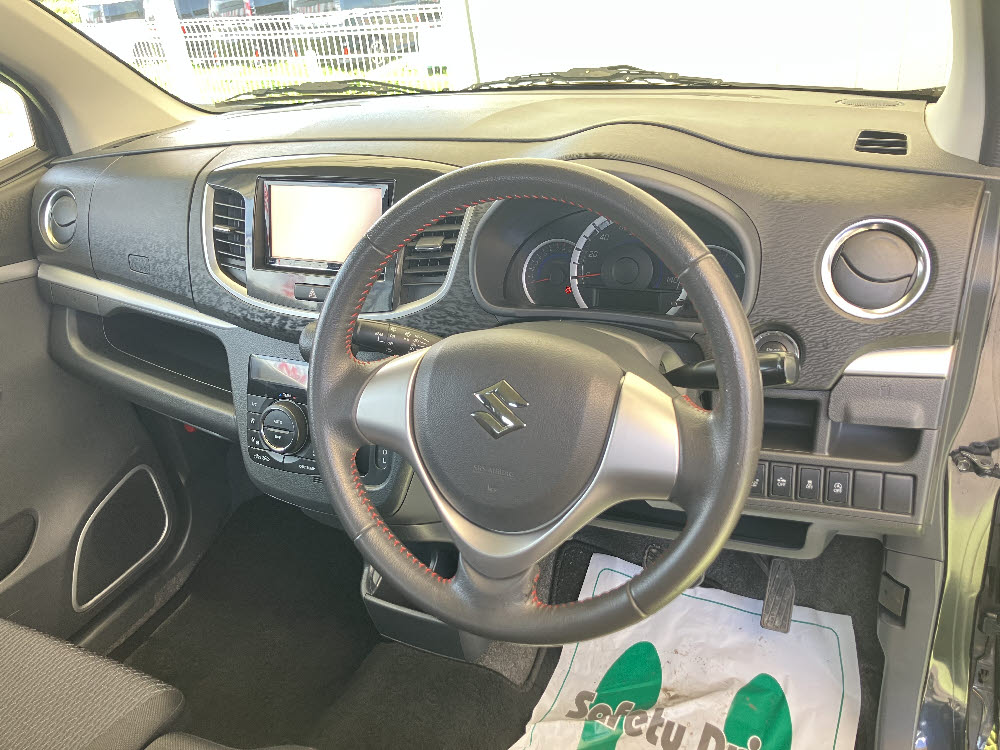 スズキ　ワゴンＲ　20周年記念車3枚目