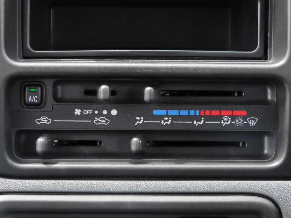 ダイハツ　ハイゼットカーゴ　DX　MT13枚目