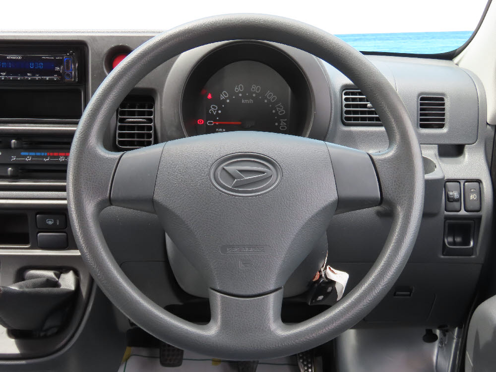 ダイハツ　ハイゼットカーゴ　DX　MT15枚目