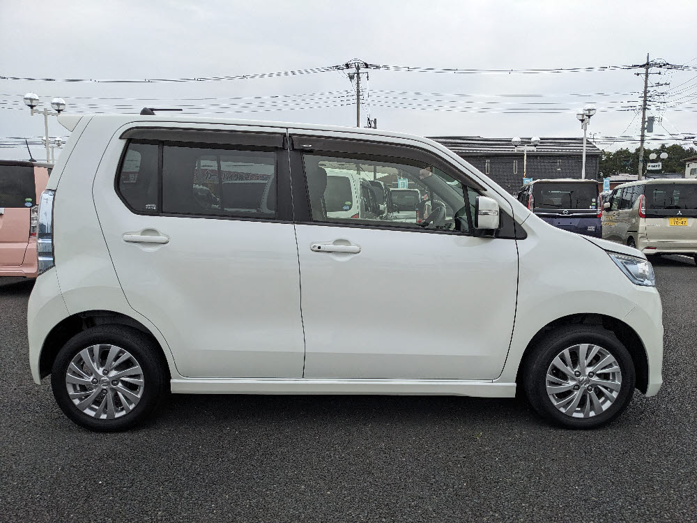 スズキ ワゴンRスティングレー X3枚目