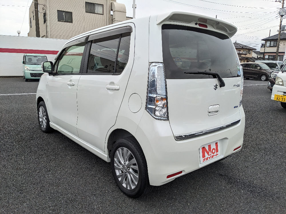 スズキ ワゴンRスティングレー X5枚目