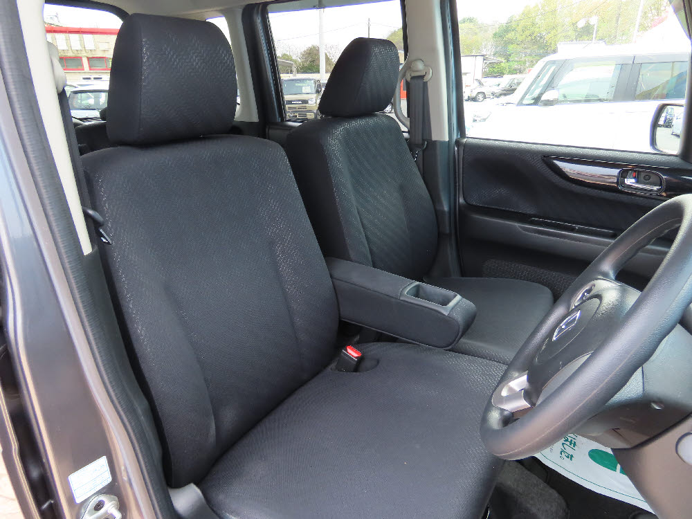 ホンダ　N BOXカスタム　GLパッケージ9枚目