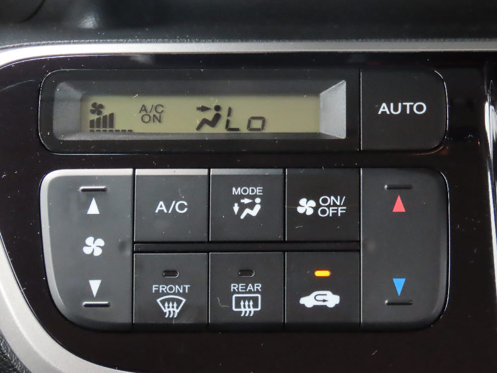 ホンダ　N BOXカスタム　GLパッケージ12枚目