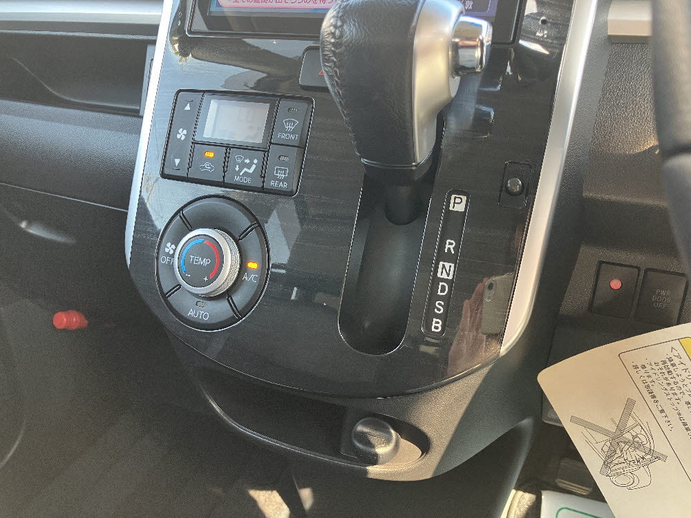 ダイハツ　タントカスタム　RSトップエディションSA216枚目