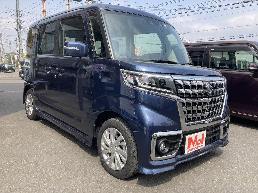 スズキ　スペーシアカスタム　HVGS2枚目