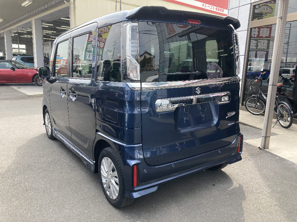 スズキ　スペーシアカスタム　HVGS6枚目