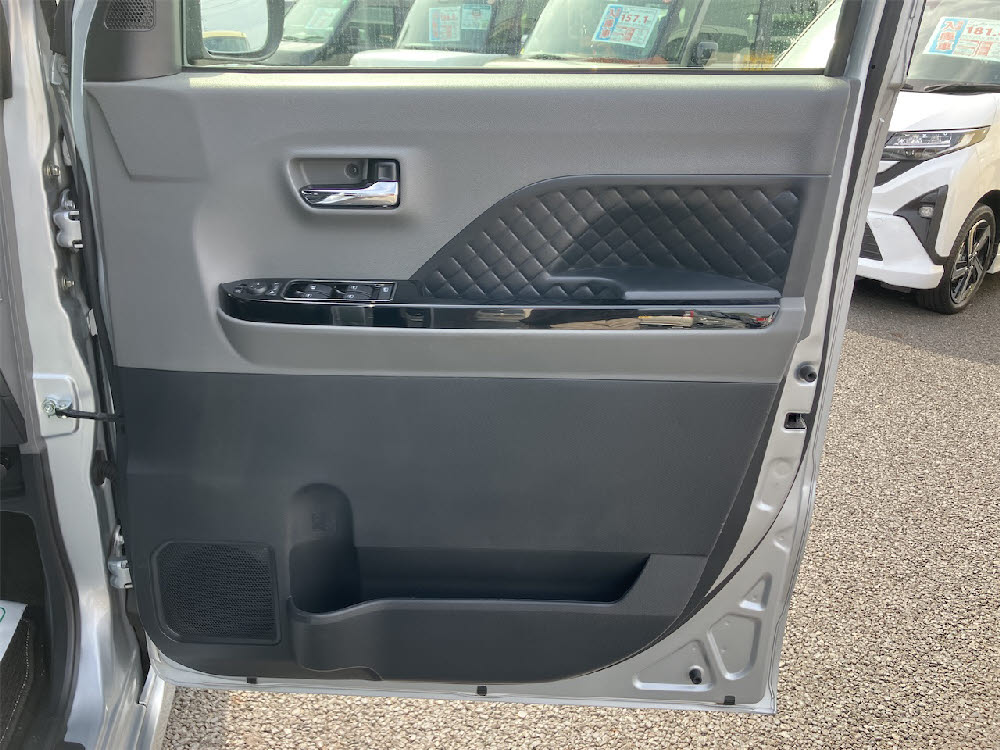 ダイハツ　タントカスタム　X12枚目