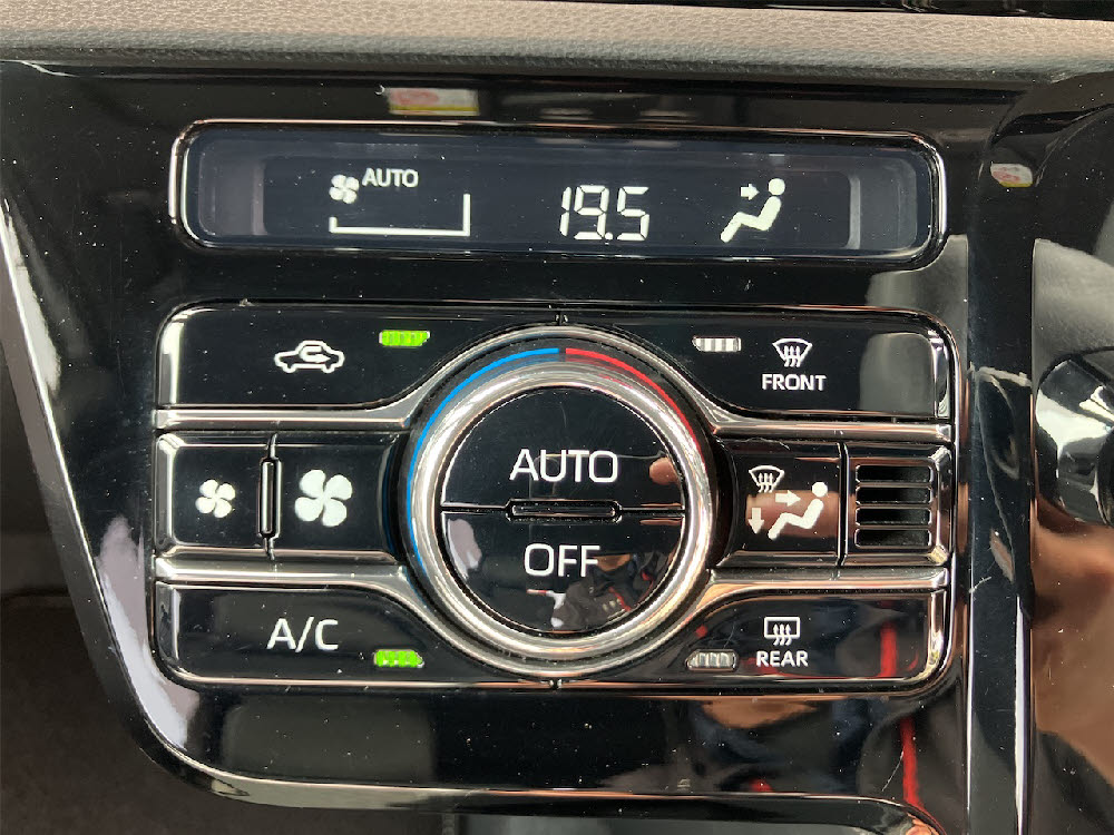 ダイハツ　タントカスタム　X14枚目