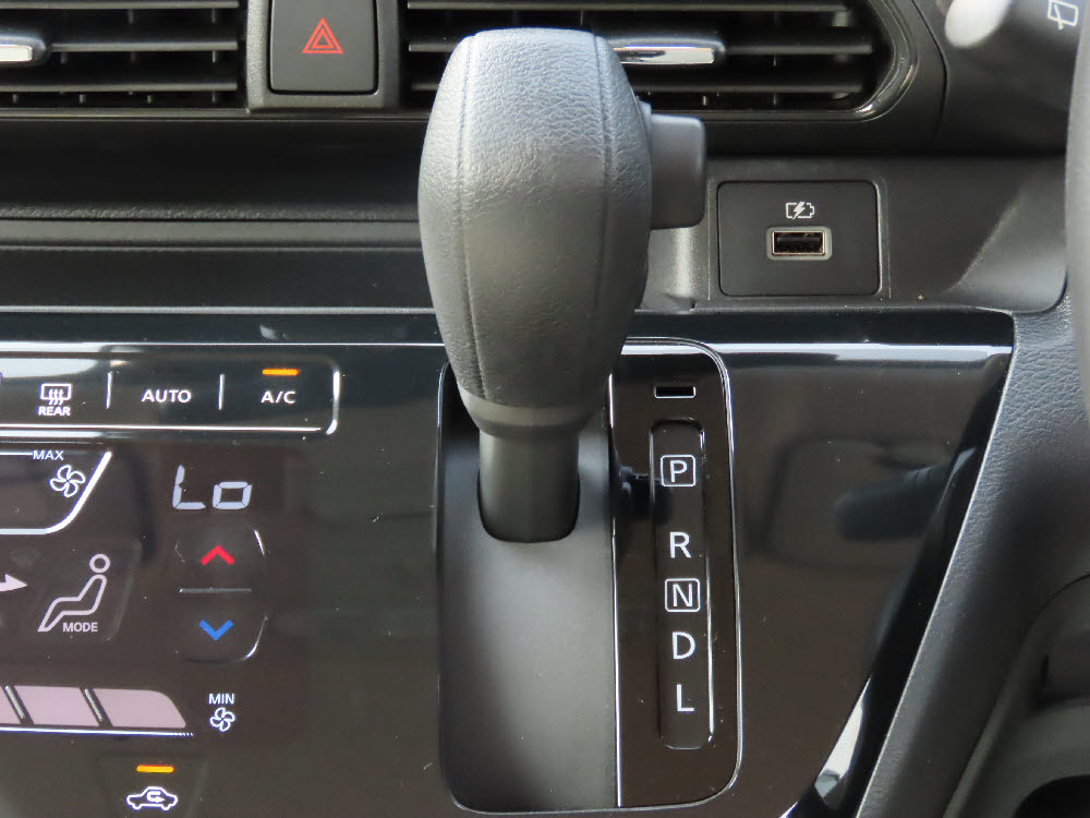 ニッサン　デイズ　X13枚目