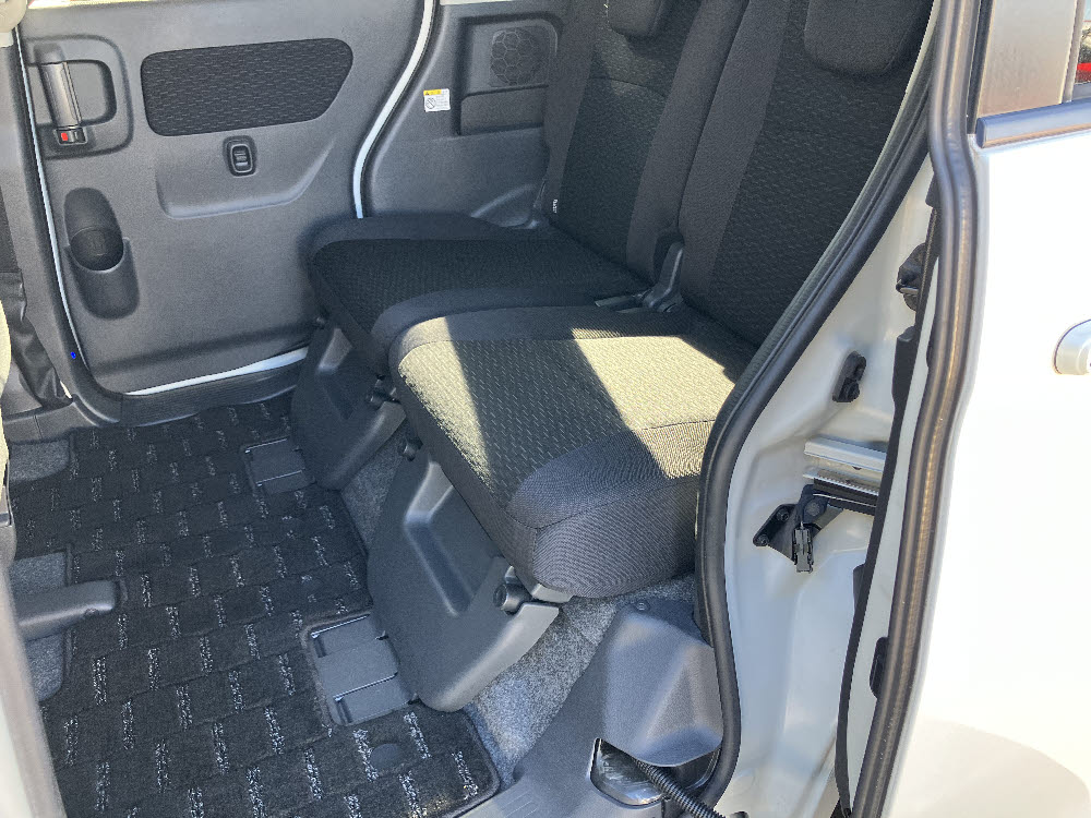 スズキ　スペーシアカスタム　TS13枚目