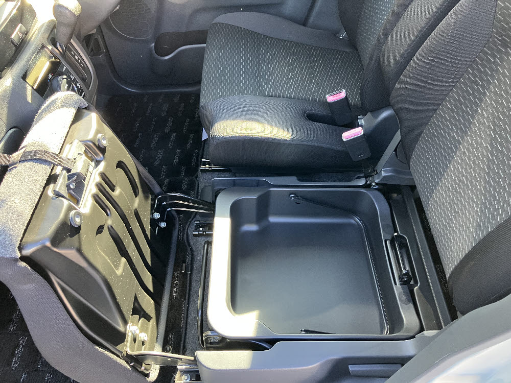 スズキ　スペーシアカスタム　TS17枚目