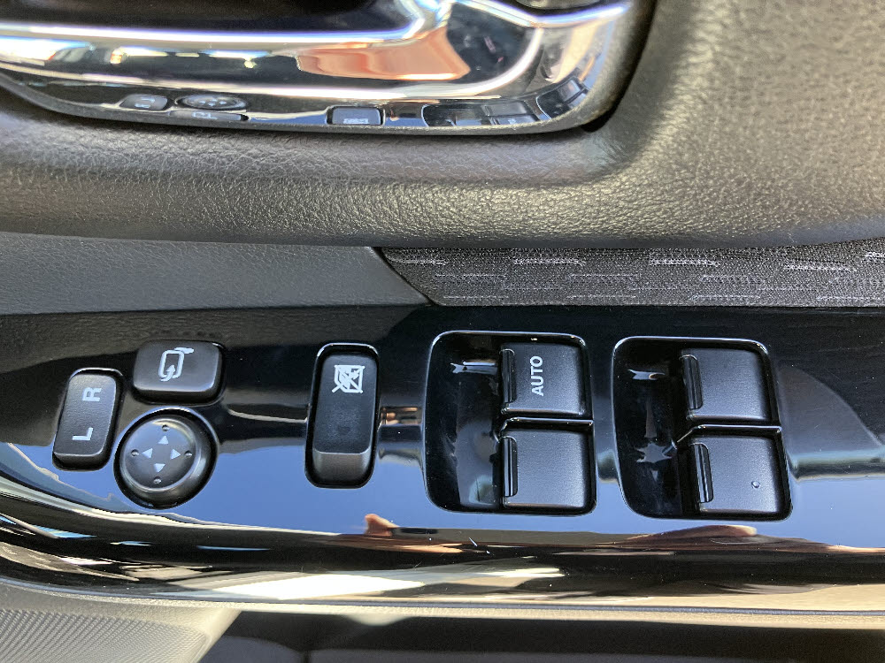 スズキ　スペーシアカスタム　TS19枚目