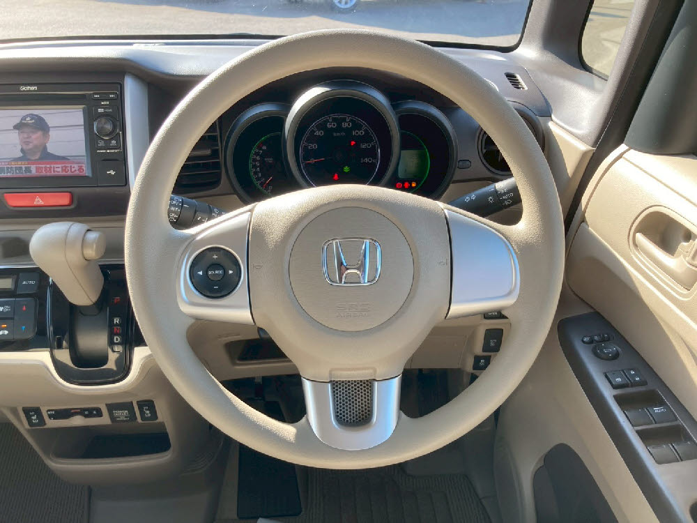 ホンダ　Ｎ ＢＯＸ　G・SSパッケージ11枚目