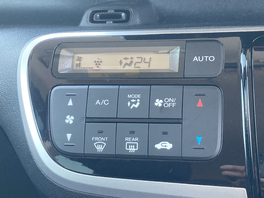 ホンダ　Ｎ ＢＯＸカスタム　G・Lパッケージ16枚目