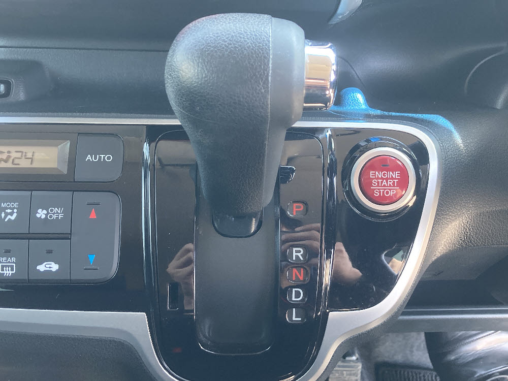 ホンダ　Ｎ ＢＯＸカスタム　G・Lパッケージ17枚目