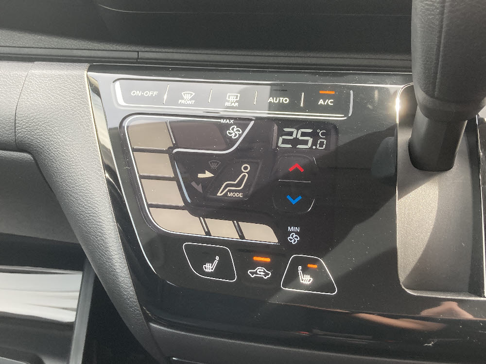 ミツビシ　ｅｋクロス　G15枚目