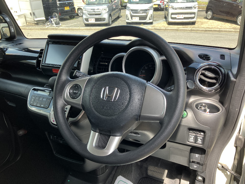 ホンダ　Ｎ ＢＯＸカスタム　SSPKG6枚目