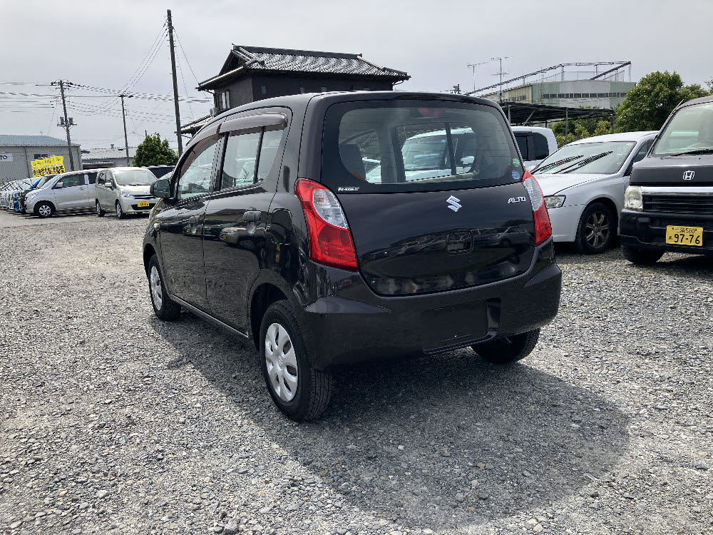 スズキ　アルト　F4枚目