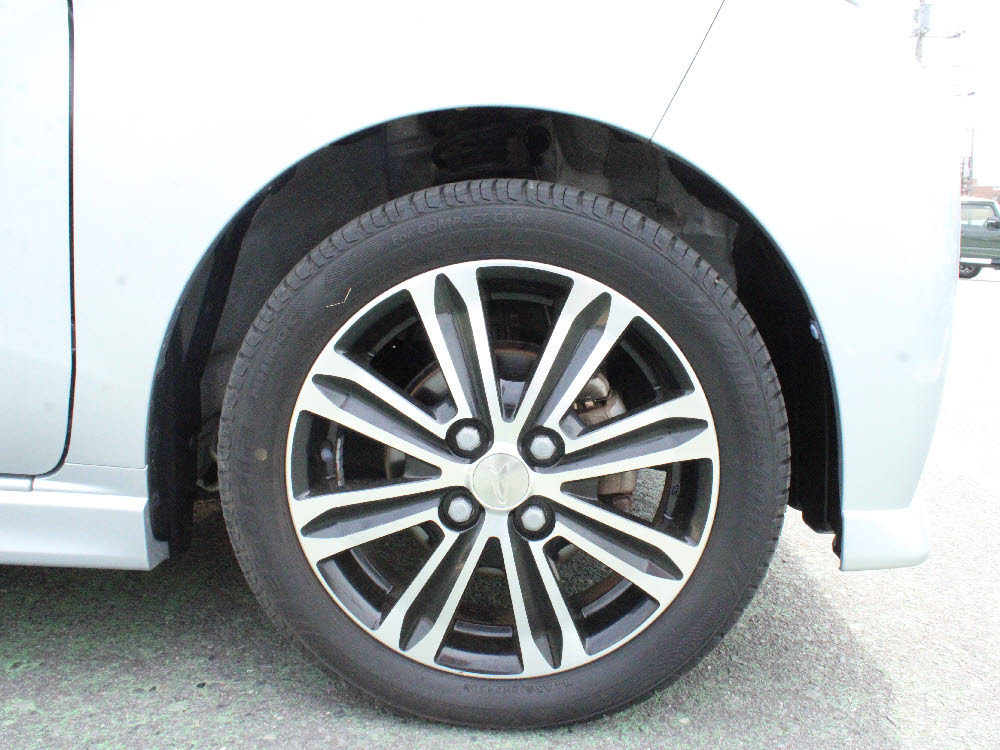 ダイハツ　ムーヴカスタム　RS16枚目