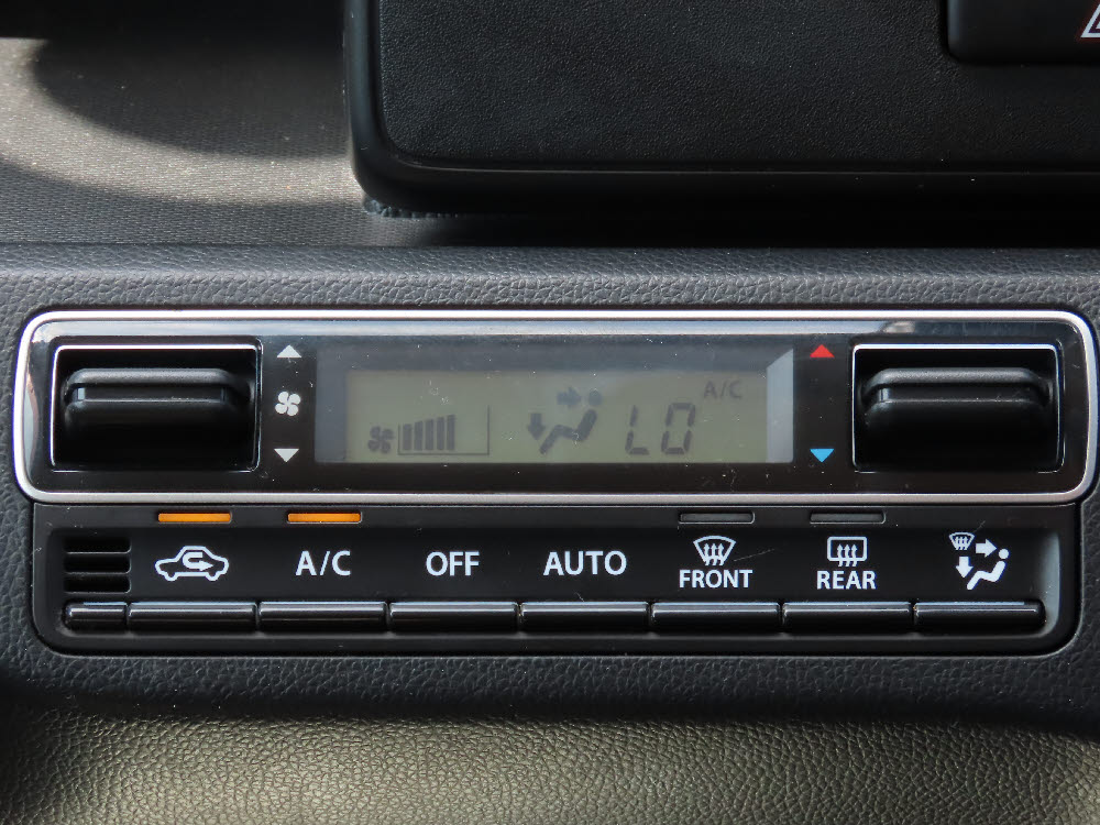 マツダ　フレア　ハイブリッドXG12枚目