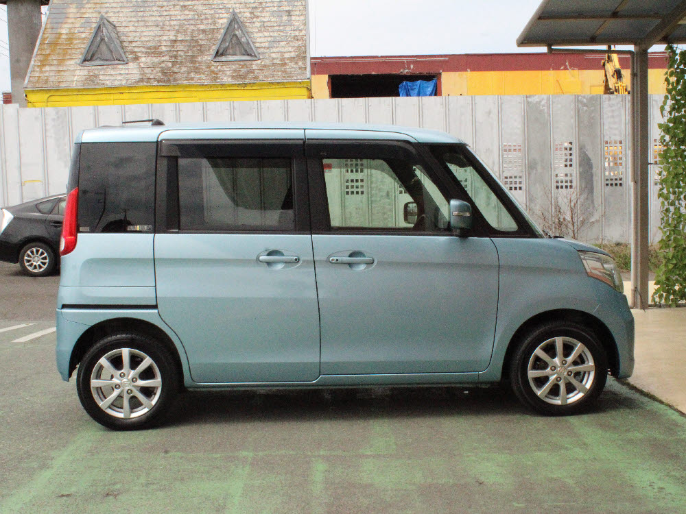 スズキ　スペーシア　T　DCBS　方位モニター3枚目