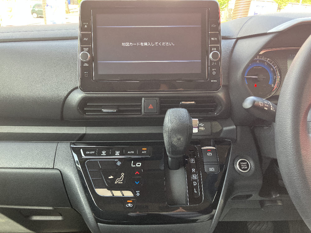 ニッサン　ルークス　ハイウェイスターXアーバンクロムプロパイロットED13枚目