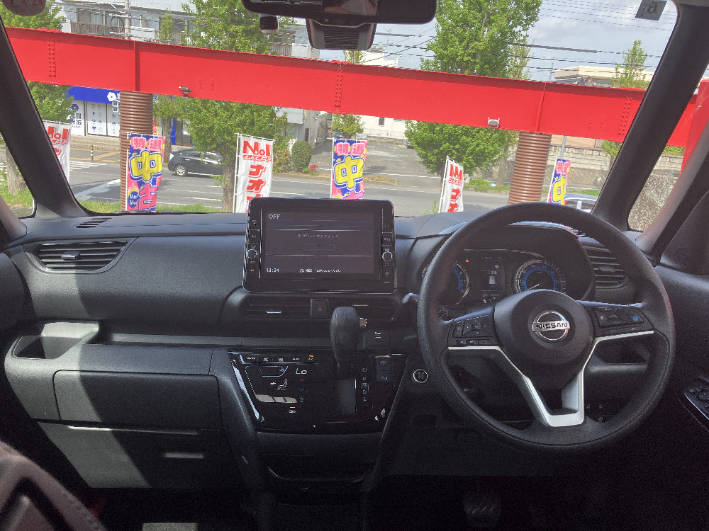 ニッサン　ルークス　ハイウェイスターXアーバンクロムプロパイロットED4枚目