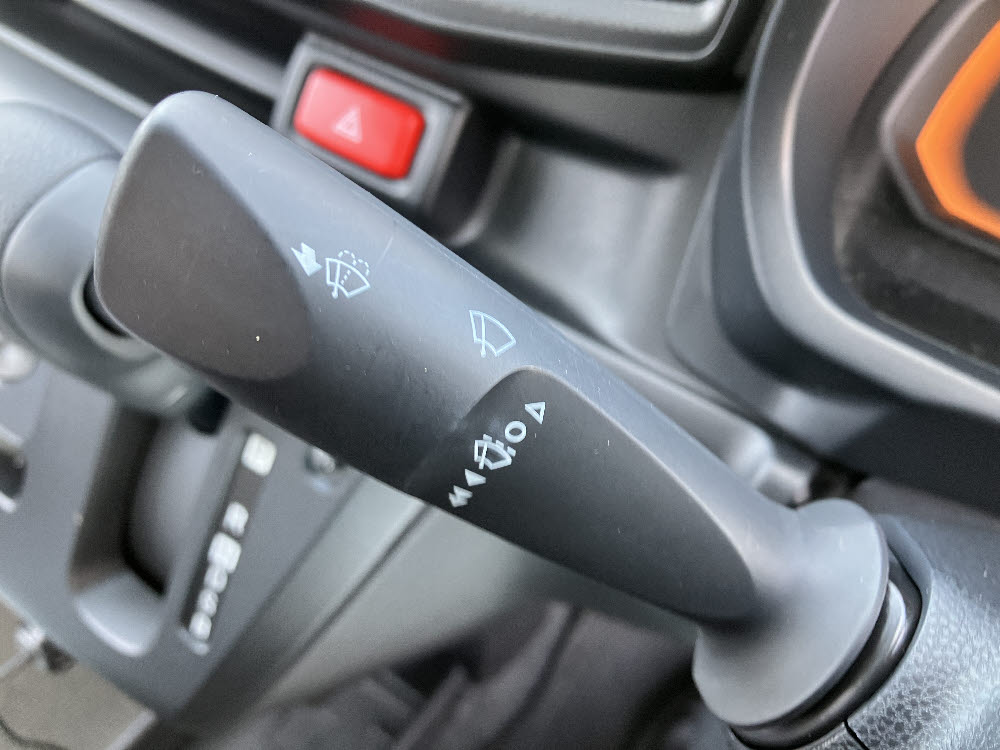 ダイハツ　ミライース　L－SAⅢ16枚目