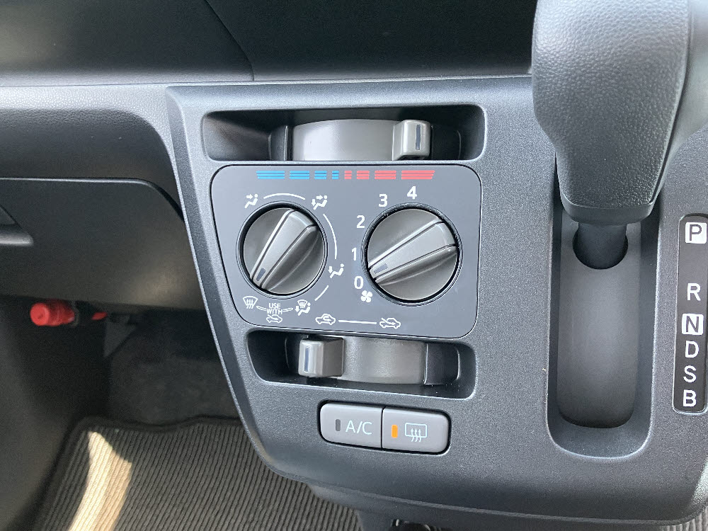 ダイハツ　ミライース　L－SAⅢ19枚目