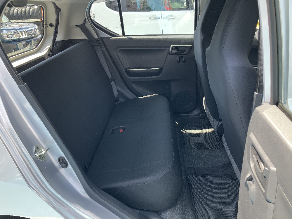 ダイハツ　ミライース　L－SAⅢ8枚目