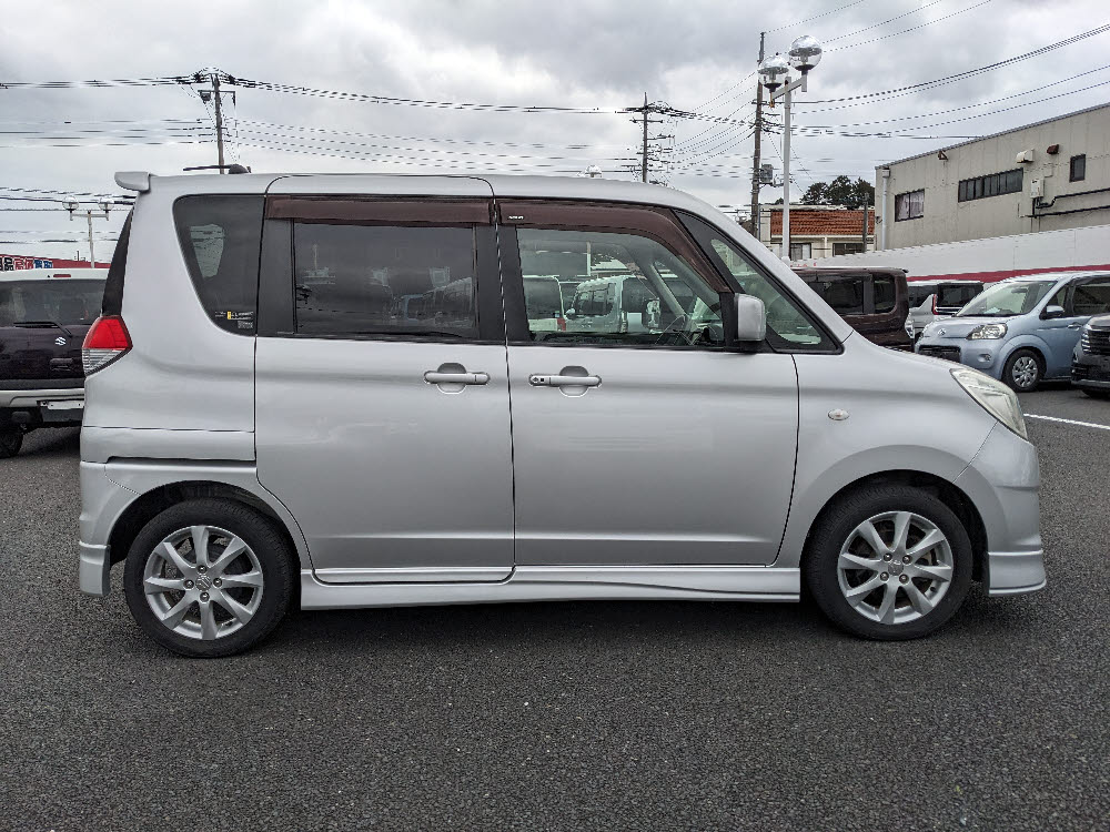 スズキ　ソリオ　X3枚目