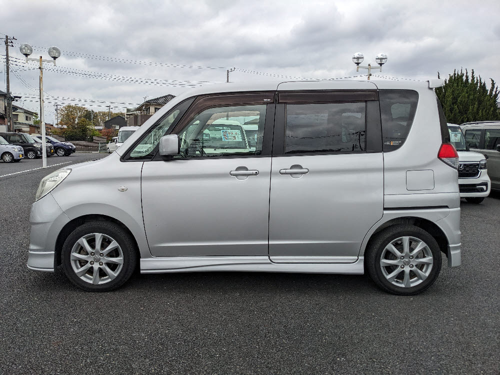 スズキ　ソリオ　X4枚目