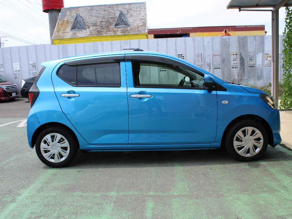 ダイハツ　ミライース　XリミテッドSAⅢ3枚目