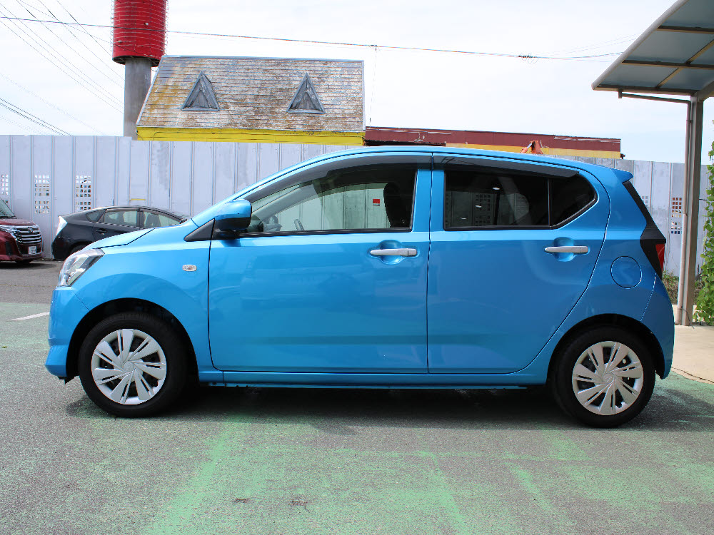 ダイハツ　ミライース　XリミテッドSAⅢ7枚目